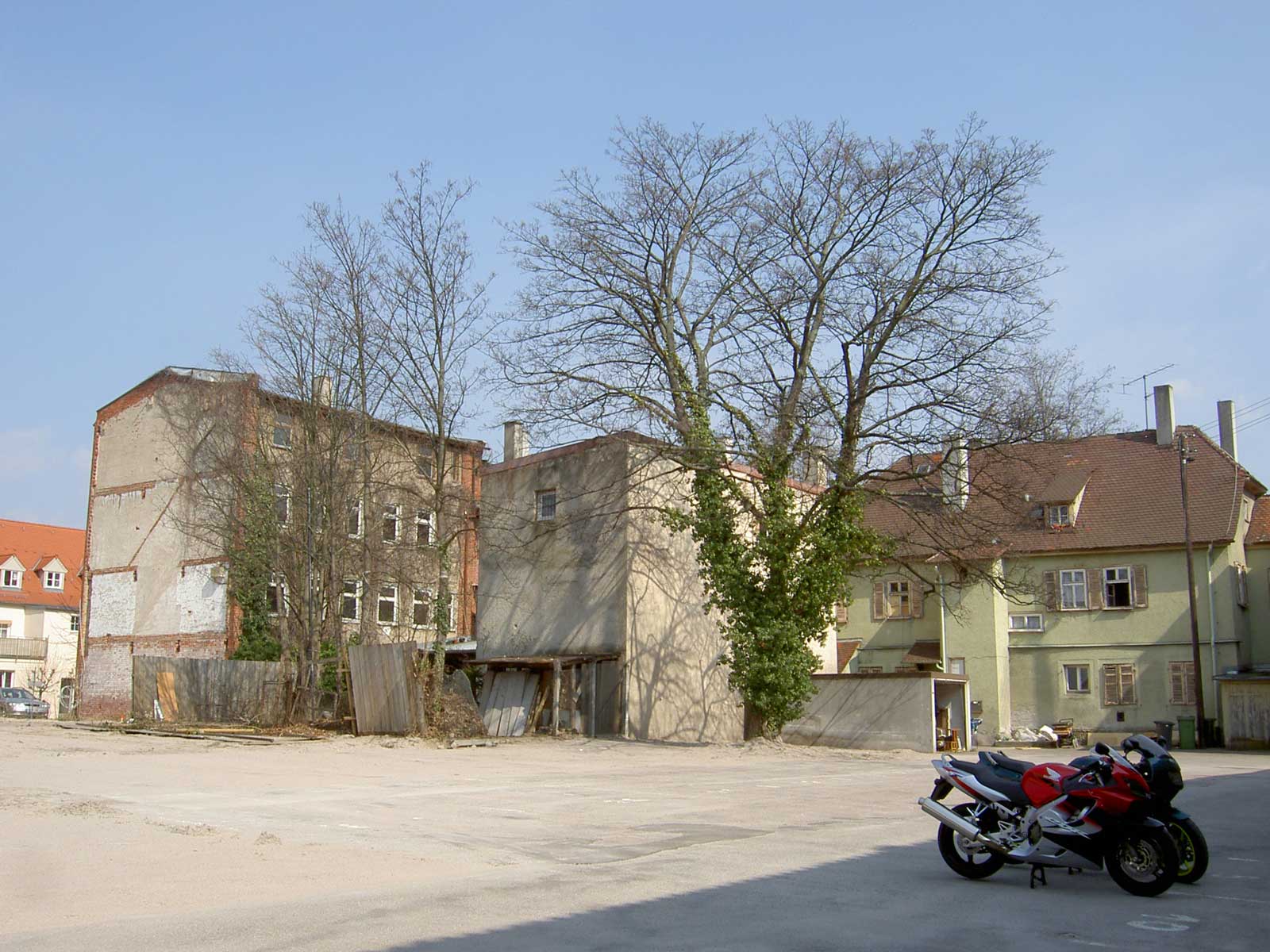 Das Foto zeigt den früheren Akademiehof.